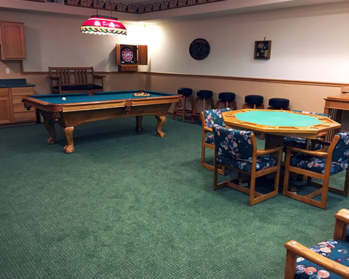 Whispering Winds Retirement Billiards and Game Room | Retirement Community in Bend, Oregon